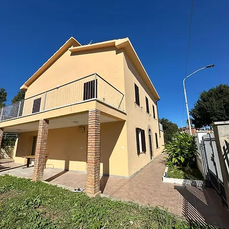 شقة Armony Venus E Assisi بيرودجا